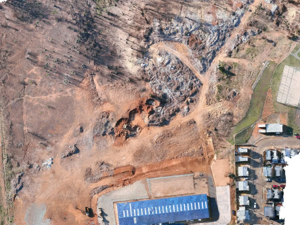 Ortomosaico del terreno el 27 de marzo, después del retiro de escombros